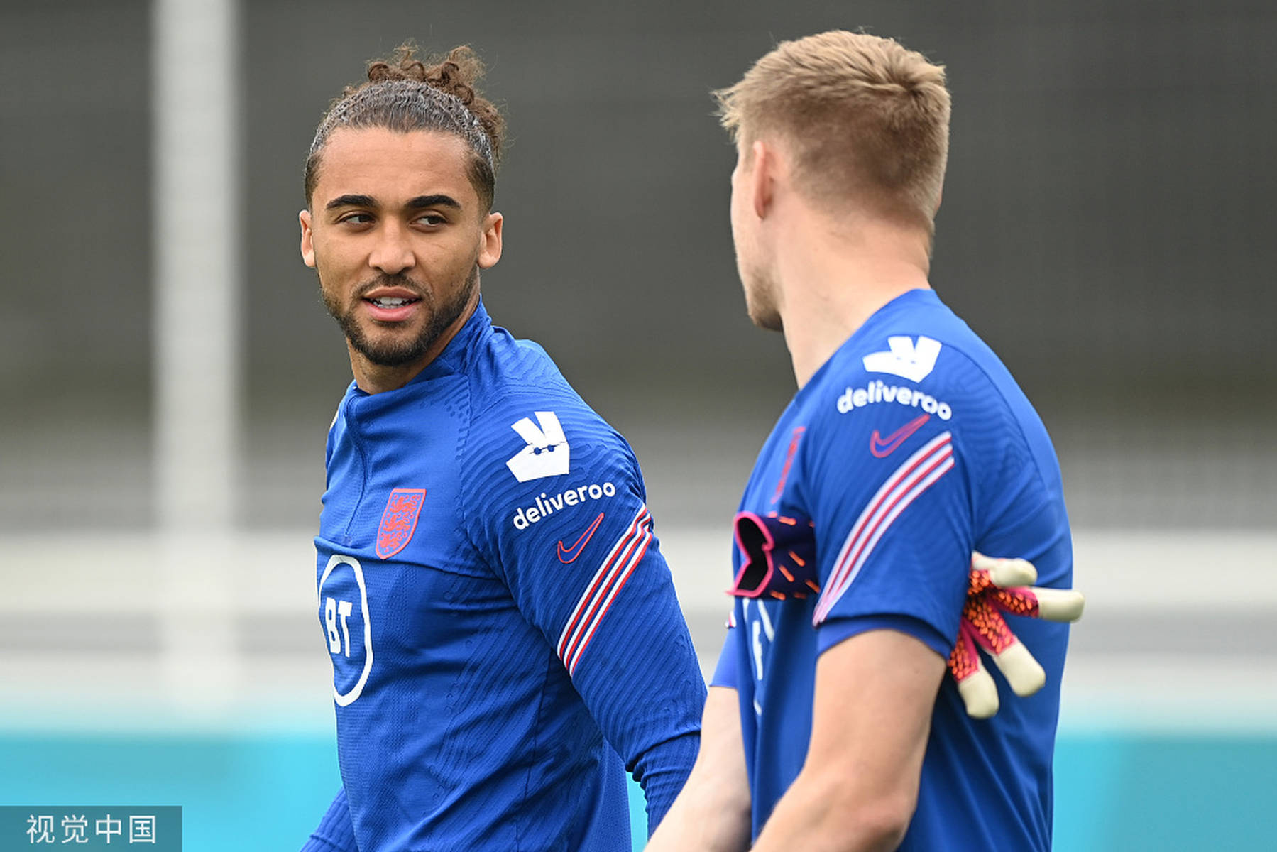 雨堆起来 雨堆起来