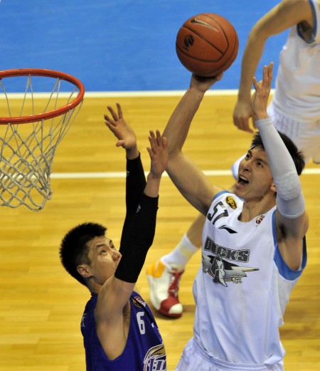 的稳步爬坡 的稳步爬坡